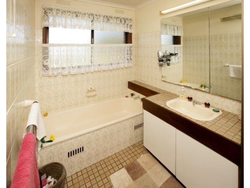 “Belhaven” Boiling Down Road, Lake Albert NSW 2650