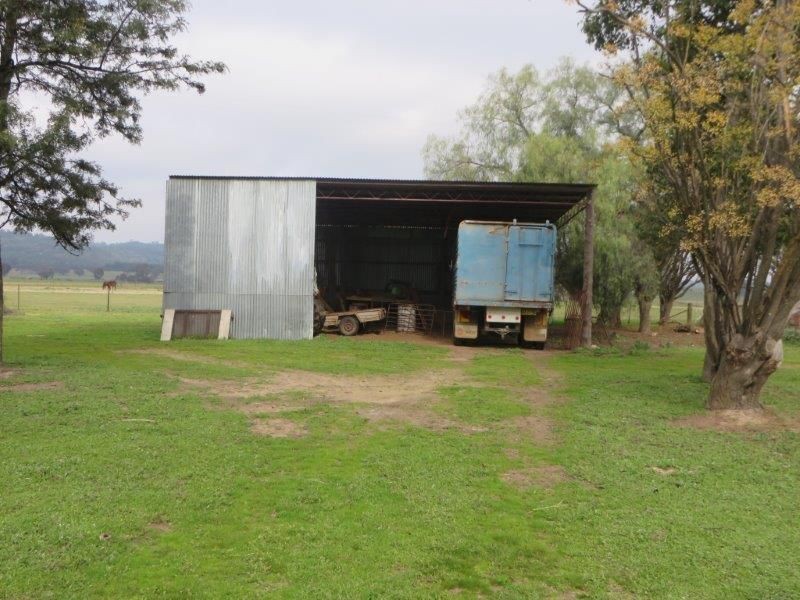 “Belhaven” Boiling Down Road, Lake Albert NSW 2650