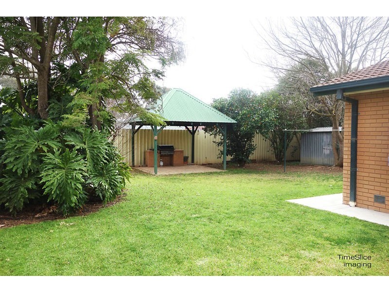 94 Jasmin Crescent, Lake Albert NSW 2650