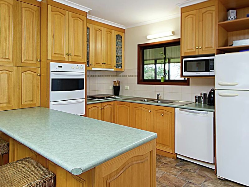 6 Cummins Drive, San Isidore, Wagga Wagga NSW 2650