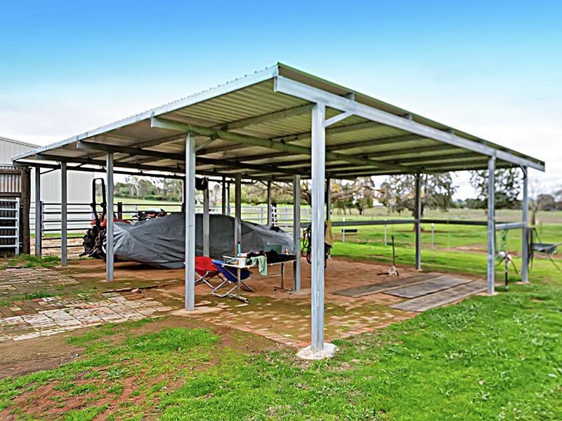 6 Cummins Drive, San Isidore, Wagga Wagga NSW 2650