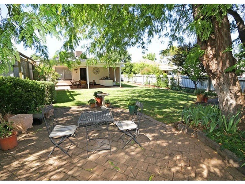 55 Hardy Avenue, Central, Wagga Wagga NSW 2650