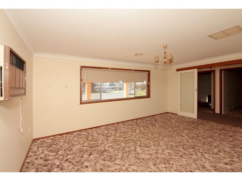 4 Waratah Crescent, Coolamon NSW 2701