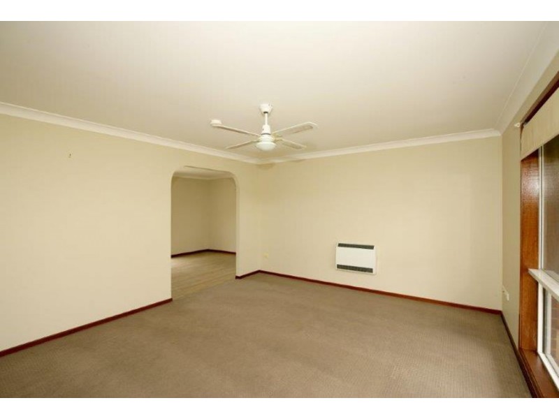 27 Goborra Street, Glenfield Park, Wagga Wagga NSW 2650