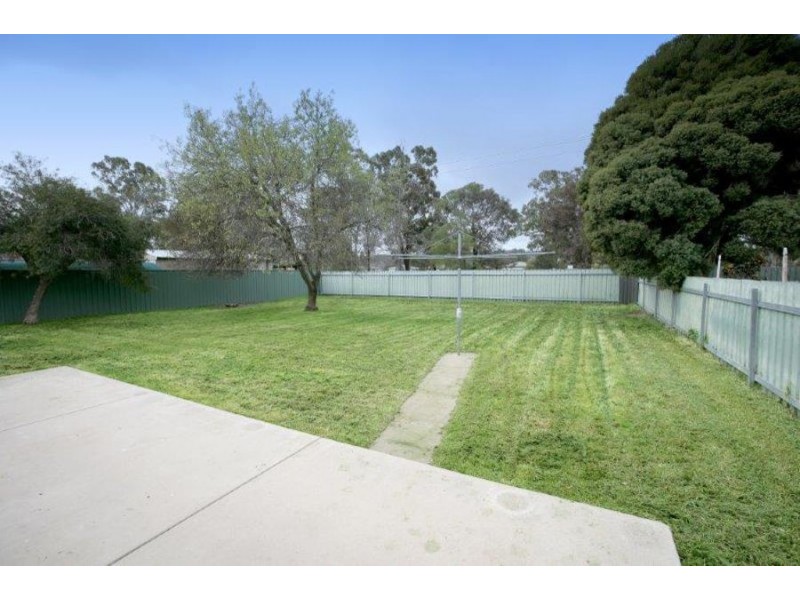 27 Goborra Street, Glenfield Park, Wagga Wagga NSW 2650