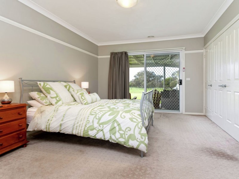 24 Indigo Drive, Springvale, Wagga Wagga NSW 2650