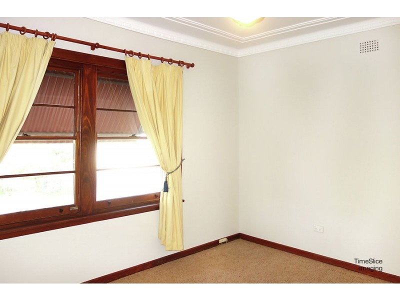 22 Halloran Street, Turvey Park NSW 2650