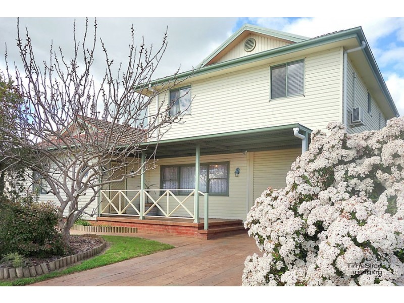 5 Essex Road, Mount Austin NSW 2650