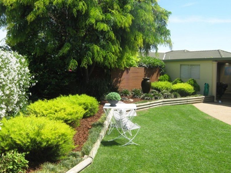 7 Gidgee Place, Glenfield Park NSW 2650