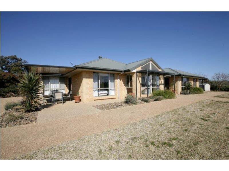 41 Lilli Pilli Place, Springvale, Wagga Wagga NSW 2650