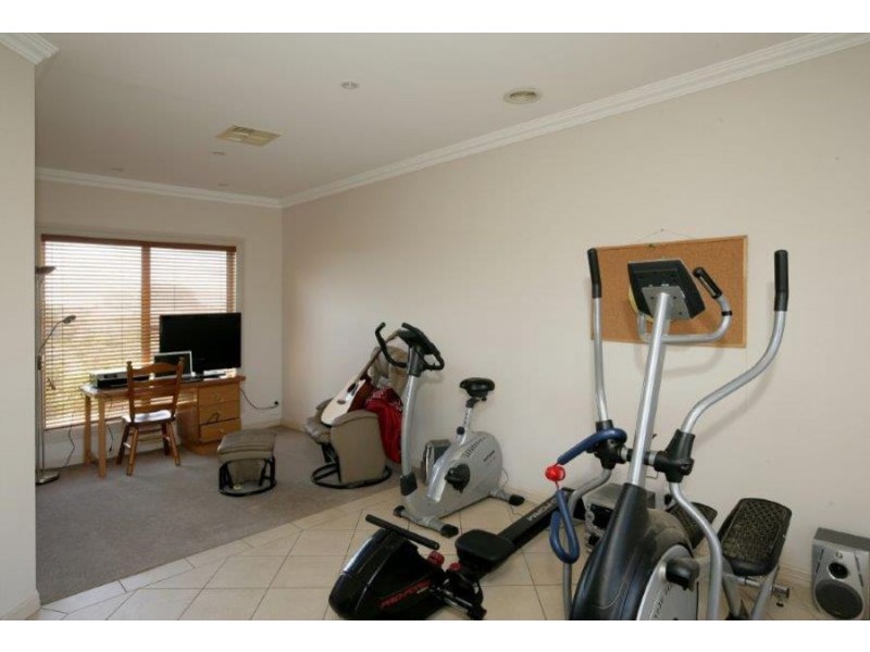 6 Glenoak Drive, Springvale, Wagga Wagga NSW 2650