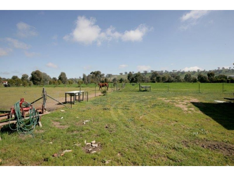 6 Glenoak Drive, Springvale, Wagga Wagga NSW 2650