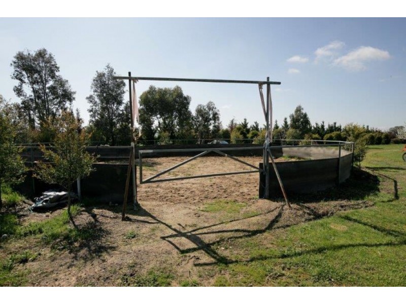 6 Glenoak Drive, Springvale, Wagga Wagga NSW 2650