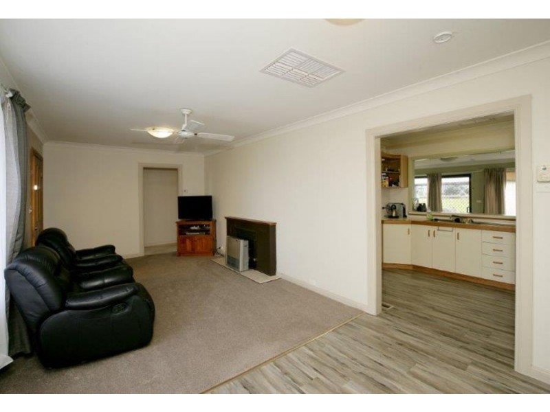 15 Condon Avenue, Mount Austin, Wagga Wagga NSW 2650