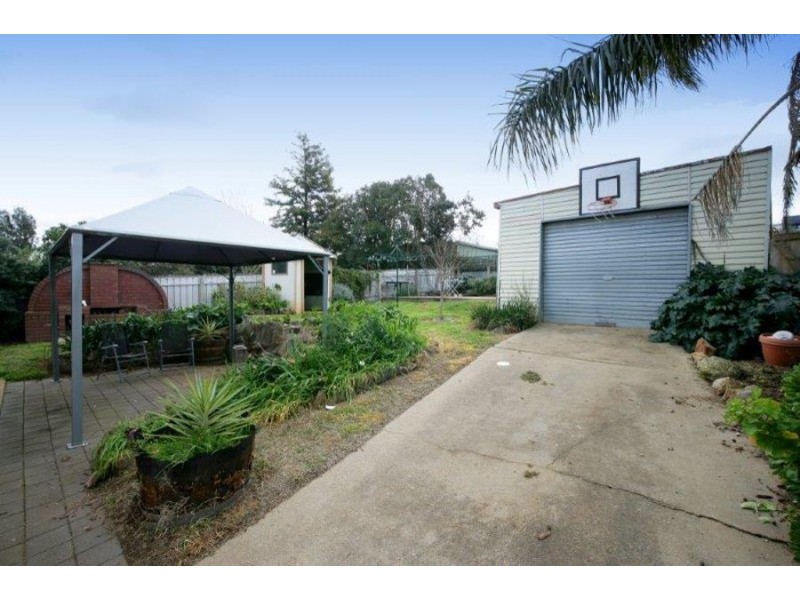 15 Condon Avenue, Mount Austin, Wagga Wagga NSW 2650