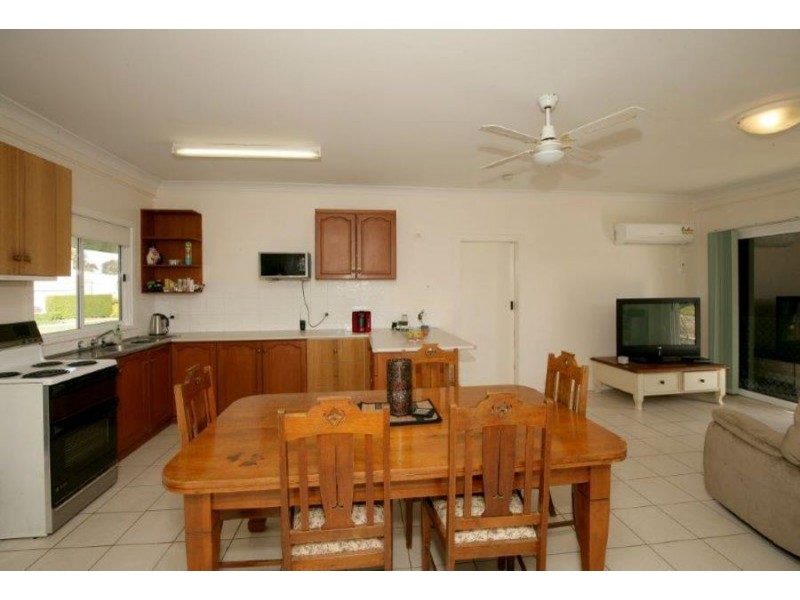 27 Gregadoo Road, Lake Albert, Wagga Wagga NSW 2650