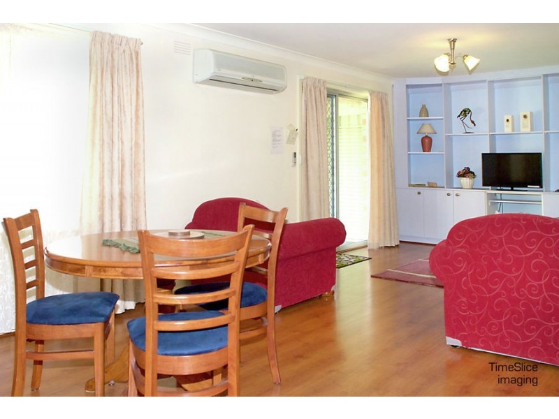 6 Osborne Avenue, Kooringal NSW 2650