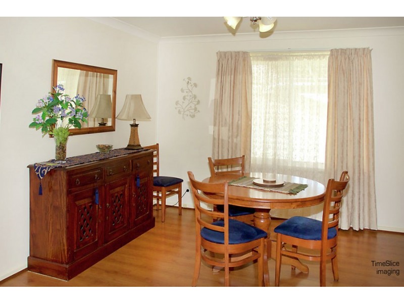 6 Osborne Avenue, Kooringal NSW 2650