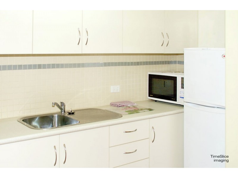 6 Osborne Avenue, Kooringal NSW 2650