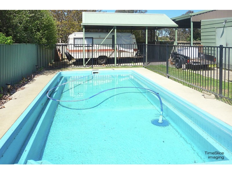 1 Nandina Avenue, Lake Albert NSW 2650