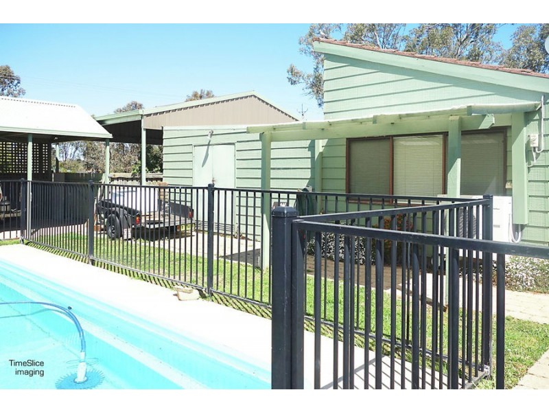 1 Nandina Avenue, Lake Albert NSW 2650