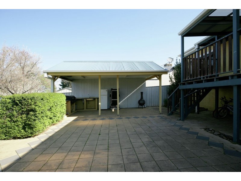 87 Meadow Street, Wagga Wagga NSW 2650