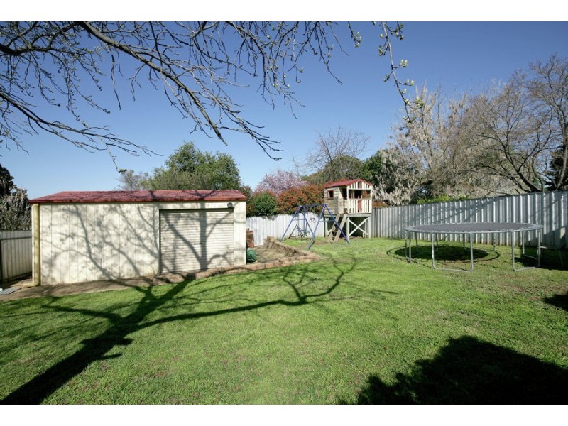 87 Meadow Street, Wagga Wagga NSW 2650