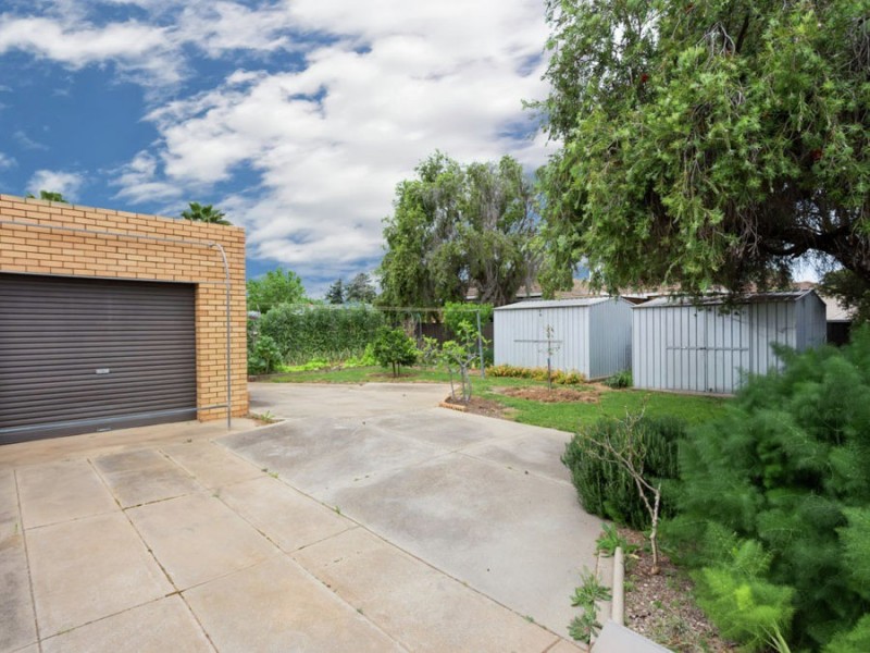 16 Maher Street, Wagga Wagga NSW 2650