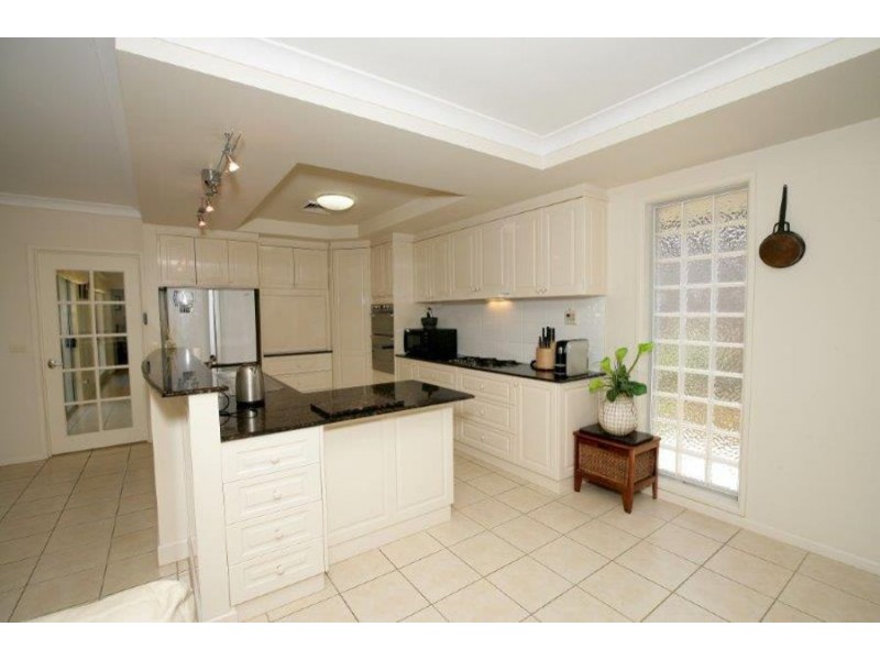 8 Dobell Place, Wagga Wagga NSW 2650