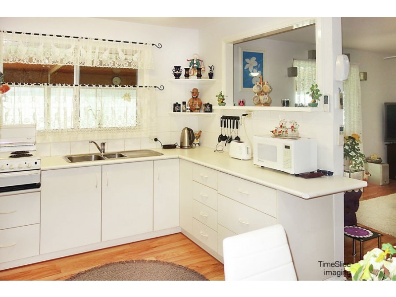 440 Lake Albert Road, Lake Albert NSW 2650