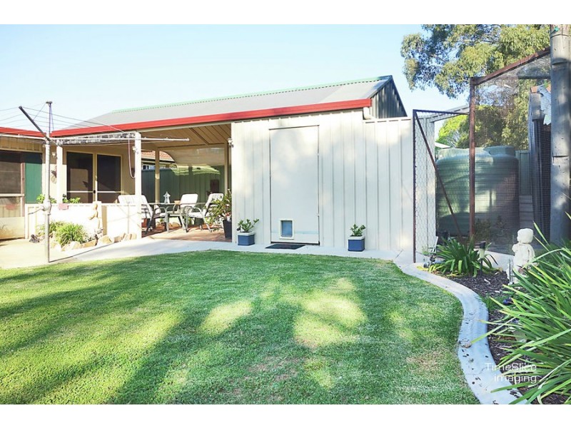 440 Lake Albert Road, Lake Albert NSW 2650