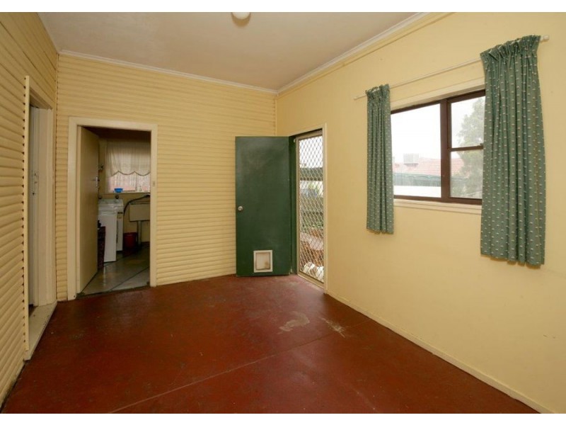30 Northcott Parade, Wagga Wagga NSW 2650