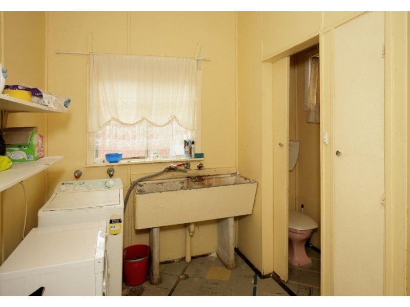 30 Northcott Parade, Wagga Wagga NSW 2650