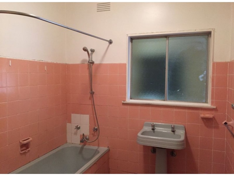 30 Northcott Parade, Wagga Wagga NSW 2650