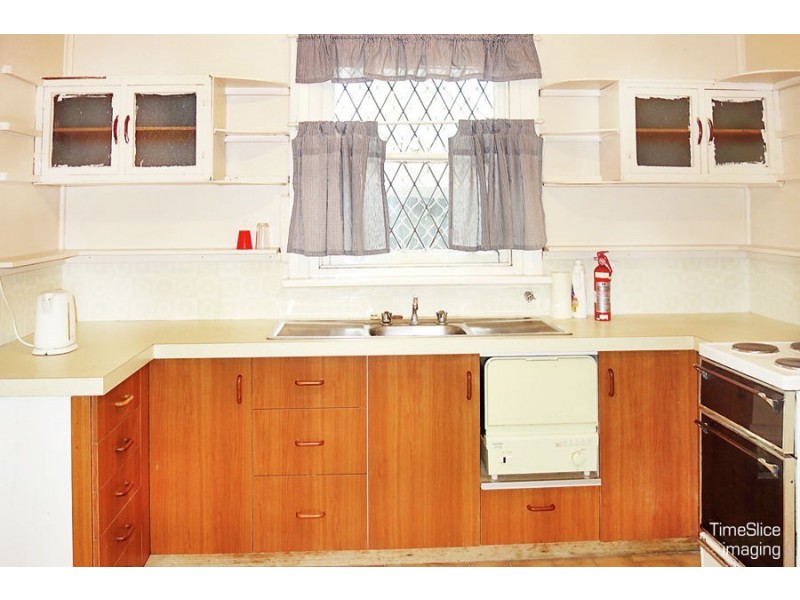 11 Heath Street, Turvey Park NSW 2650