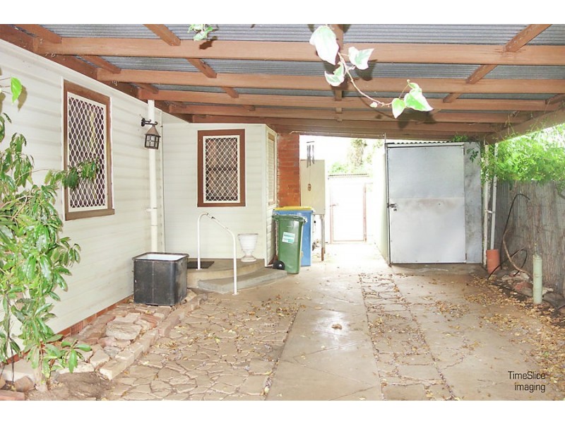 11 Heath Street, Turvey Park NSW 2650