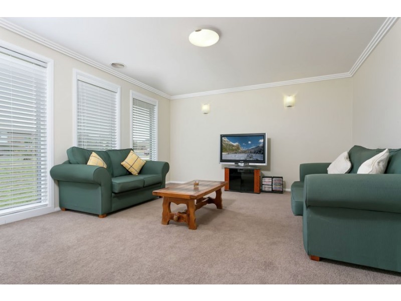 34 Deakin Avenue, Wagga Wagga NSW 2650