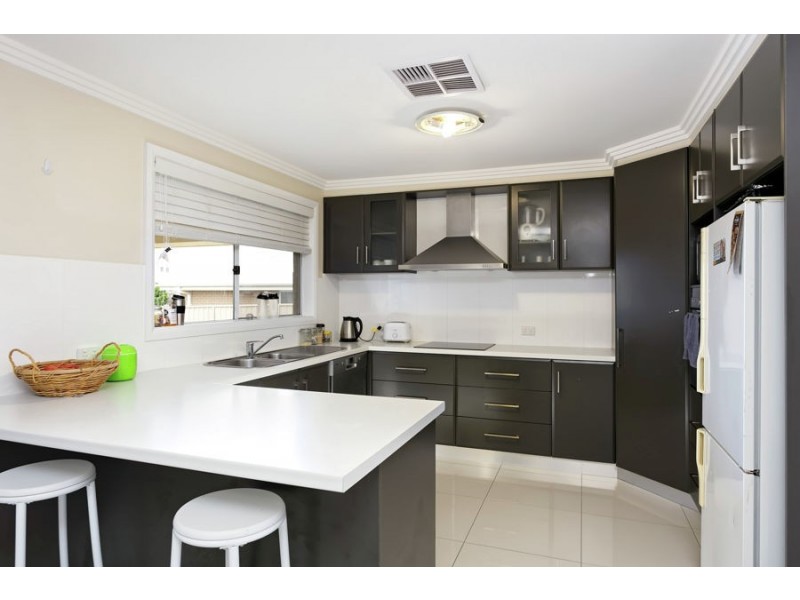 34 Deakin Avenue, Wagga Wagga NSW 2650
