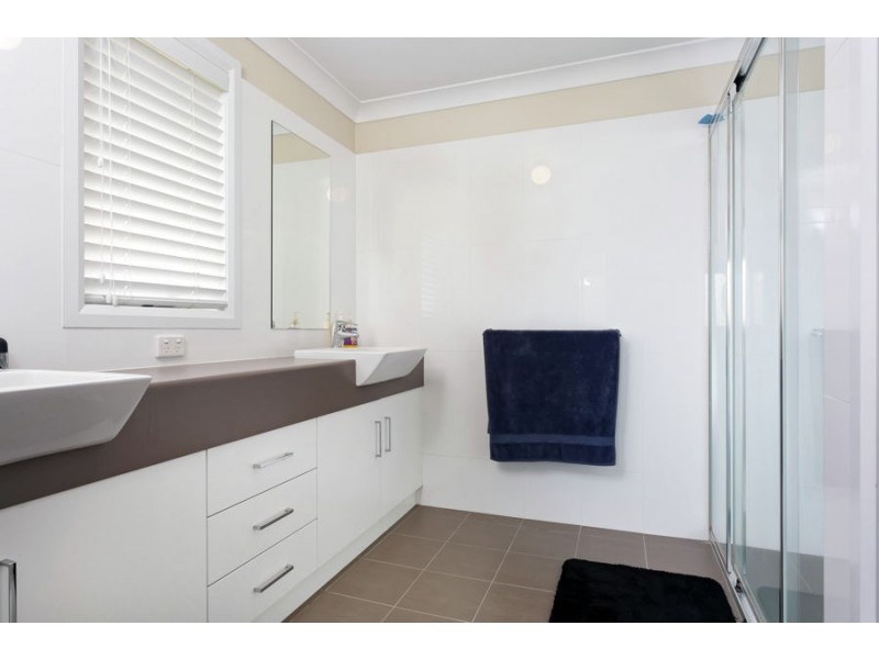 34 Deakin Avenue, Wagga Wagga NSW 2650