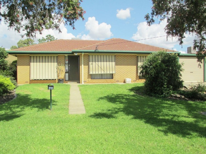 57 Truscott Drive, Wagga Wagga NSW 2650
