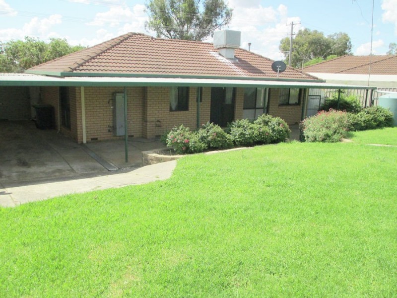 57 Truscott Drive, Wagga Wagga NSW 2650