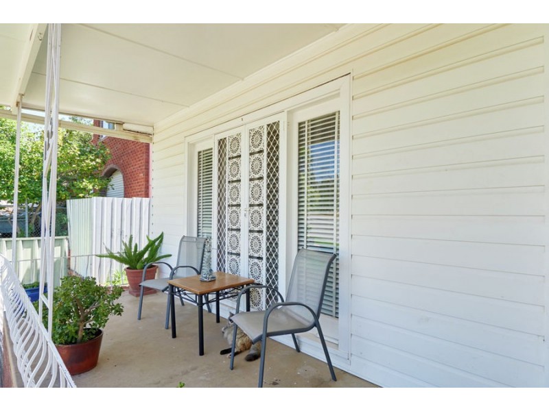122 Macleay Street, Wagga Wagga NSW 2650
