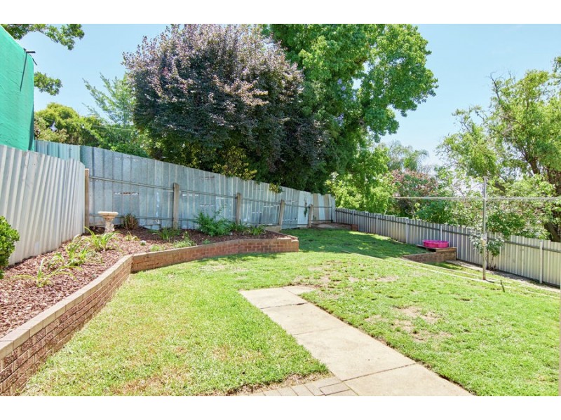 122 Macleay Street, Wagga Wagga NSW 2650