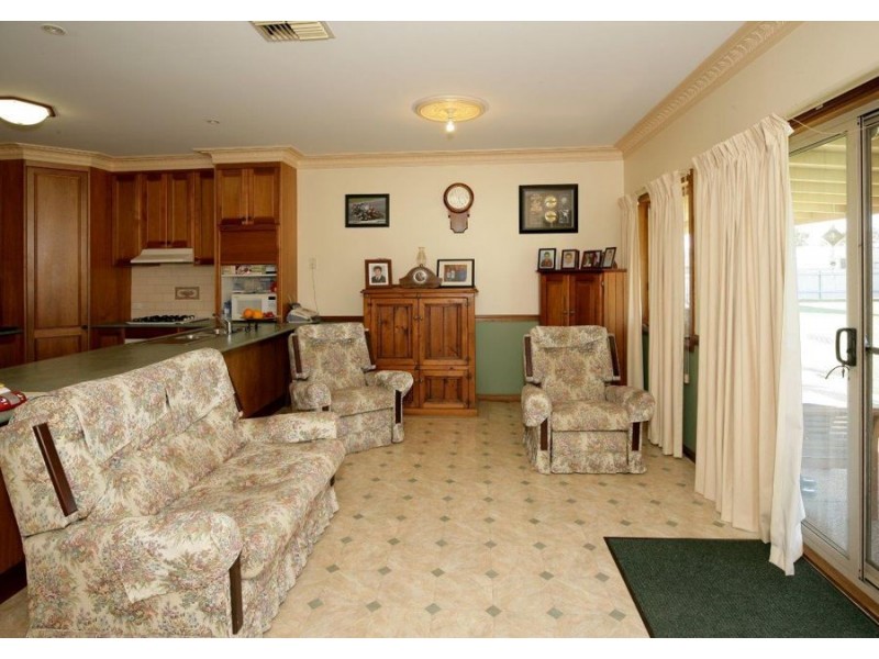 39 Creasys Lane, Mangoplah NSW 2652