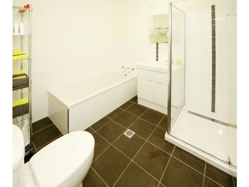 16 Spooner Avenue, Wagga Wagga NSW 2650
