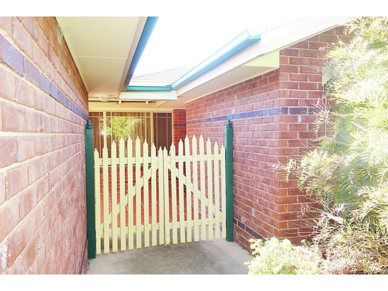 3 Osprey Place, Estella NSW 2650