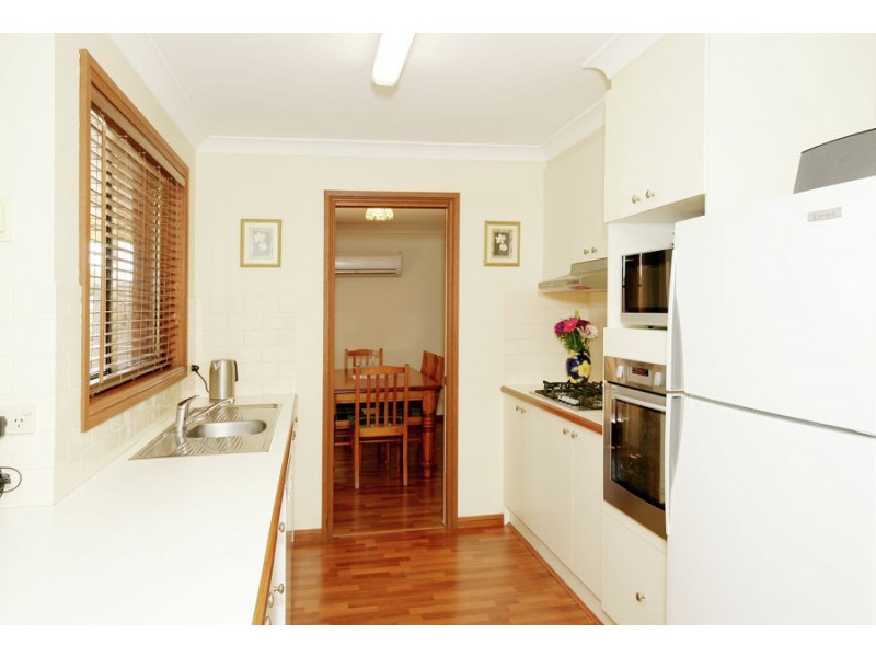 44 Avocet Drive, Estella NSW 2650