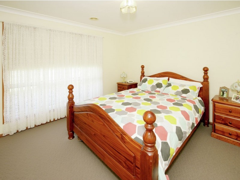 44 Avocet Drive, Estella NSW 2650
