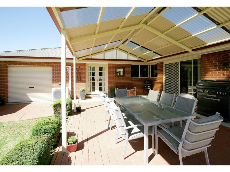 44 Avocet Drive, Estella NSW 2650