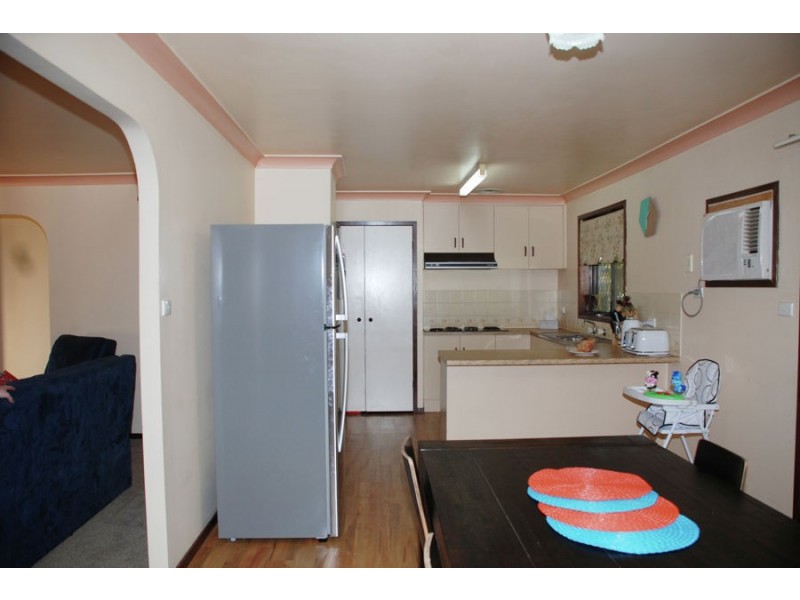 33 Goborra Street, Glenfield Park NSW 2650